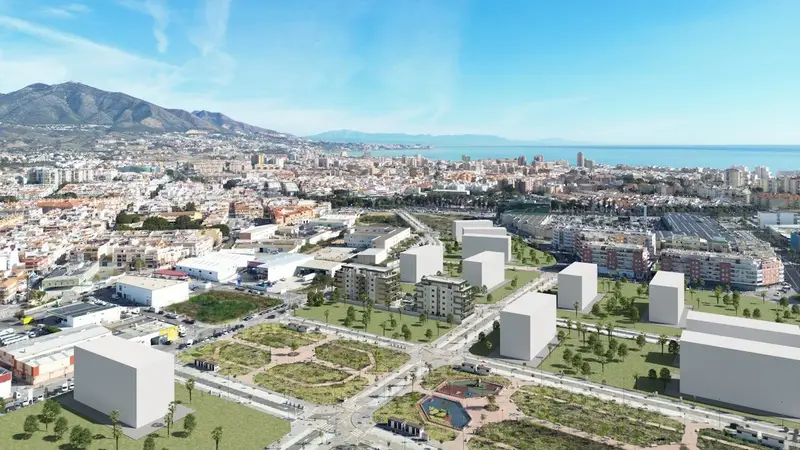 Vista aérea de la parcela de Biznaga con la costa de Mijas y Fuengirola